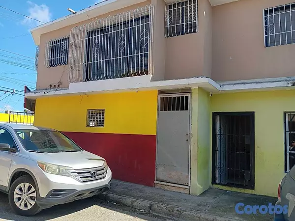 oficinas y locales comerciales - 🏢 VENTA DE EDIFICACIÓN – OPORTUNIDAD 🏢 💰 Precio negociable 2 Locales y 2 Apts 2