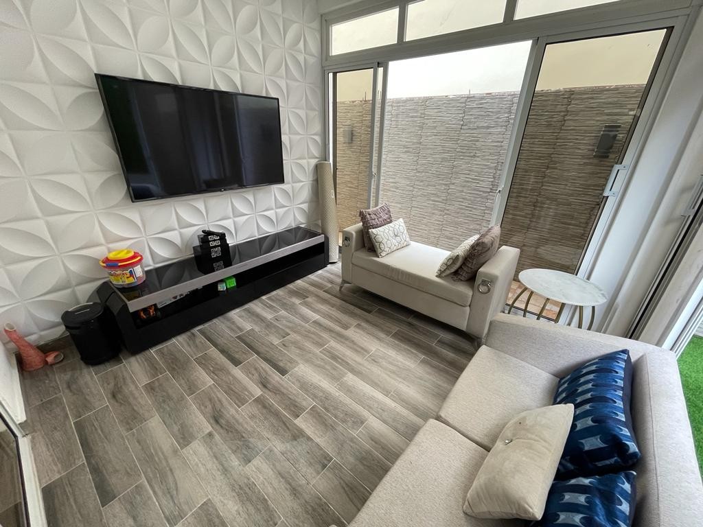 casas - Se vende casa en Arroyo Hondo III 4