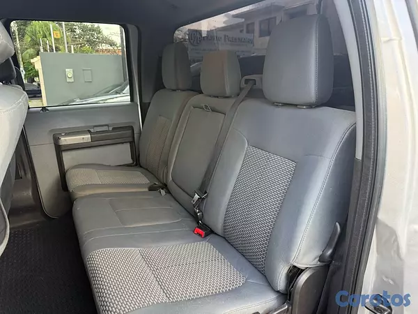 jeepetas y camionetas - Ford F250 Super Duty 8