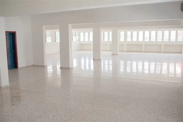oficinas y locales comerciales - Local en evaristo morales  3
