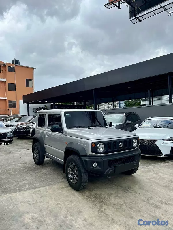 jeepetas y camionetas - Suzuki Jimny GLX 2023 3 Puertas  3