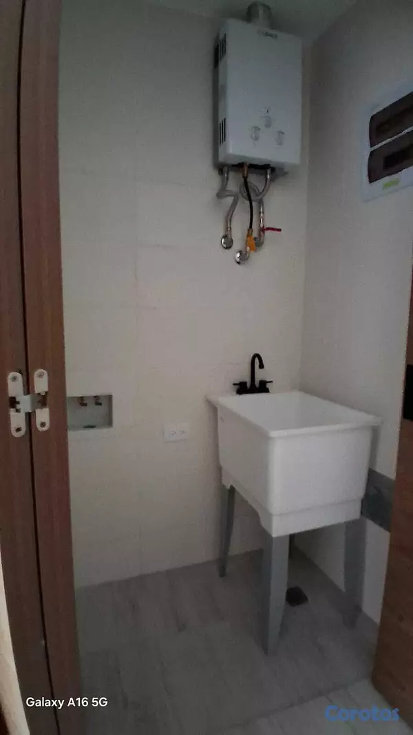 apartamentos - Alquilo Apartamento Nuevo Evaristo Morales Precio  4