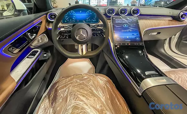 carros - Mercedes-Benz Clase CLE 300 4Matic Cabriolet 2026 6