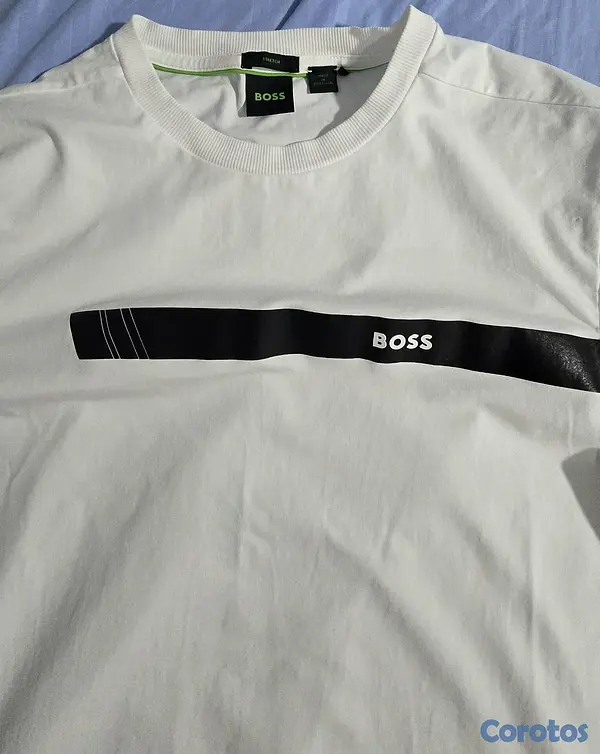 ropa para hombre - **Vendo poloshirts hugo boss size L practicamente  5
