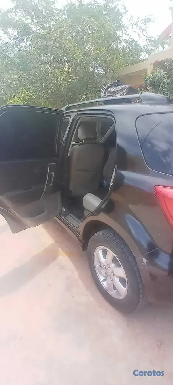 jeepetas y camionetas - Se vende  la Negrita  una Daihatsu Terios.  2