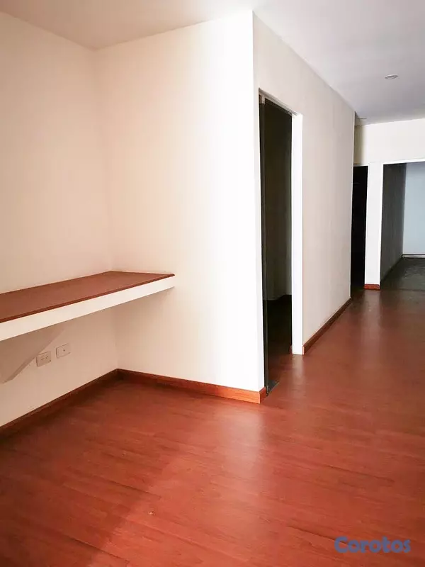 oficinas y locales comerciales - Local céntrico en Naco  3