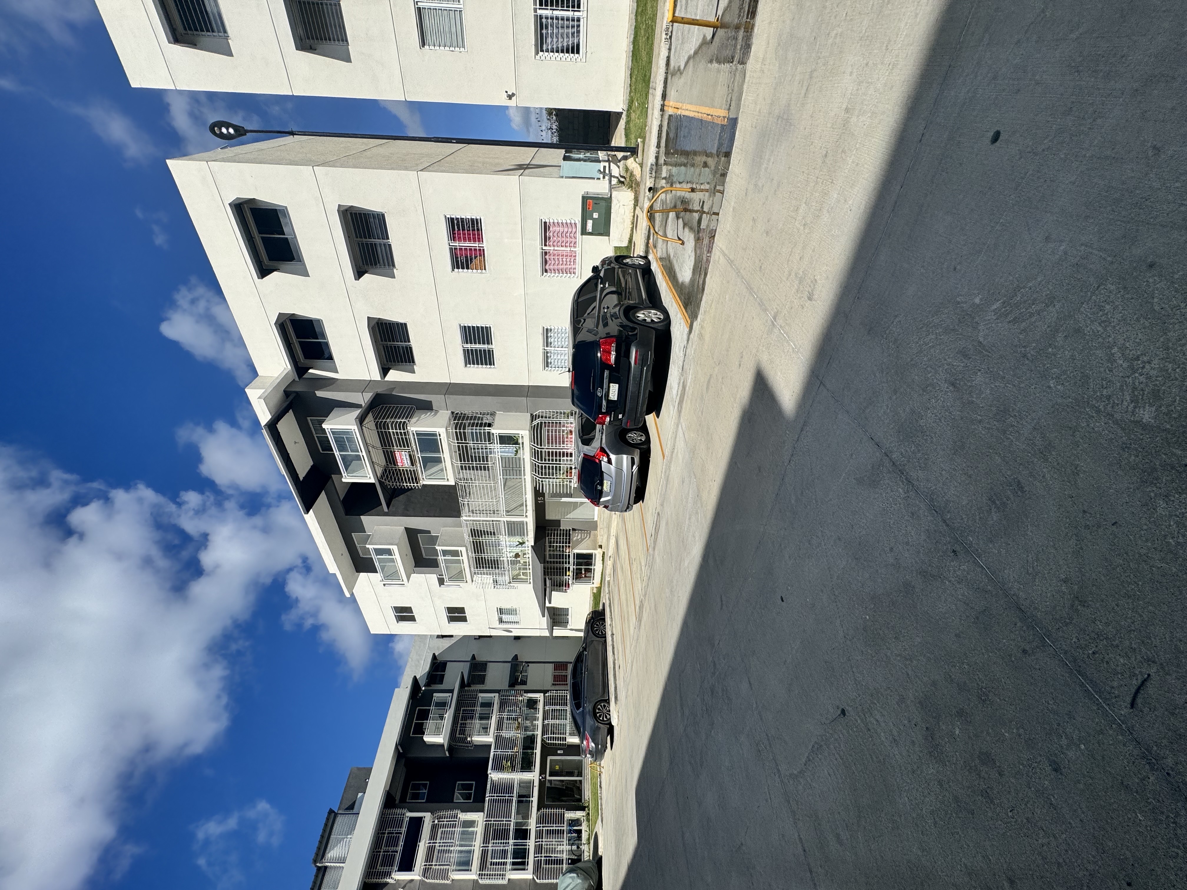 apartamentos - venta de apartamento primer piso autopista las Américas hipódromo Santo Domingo  0