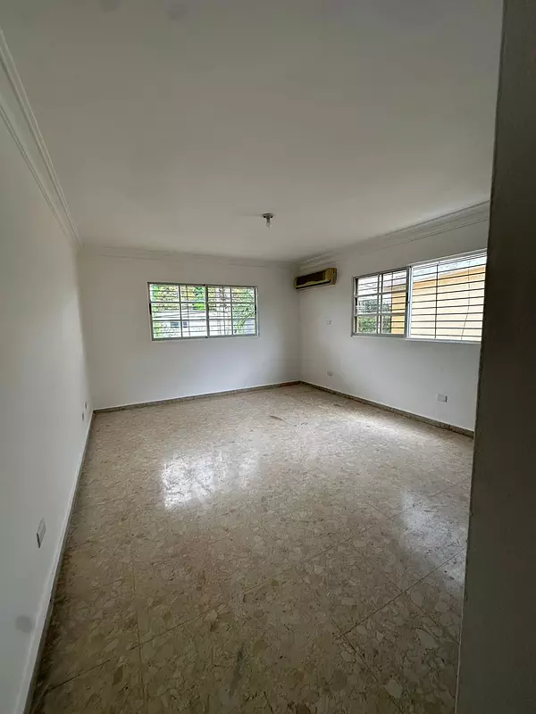 casas - Se Alquila Casa – La Castellana 5