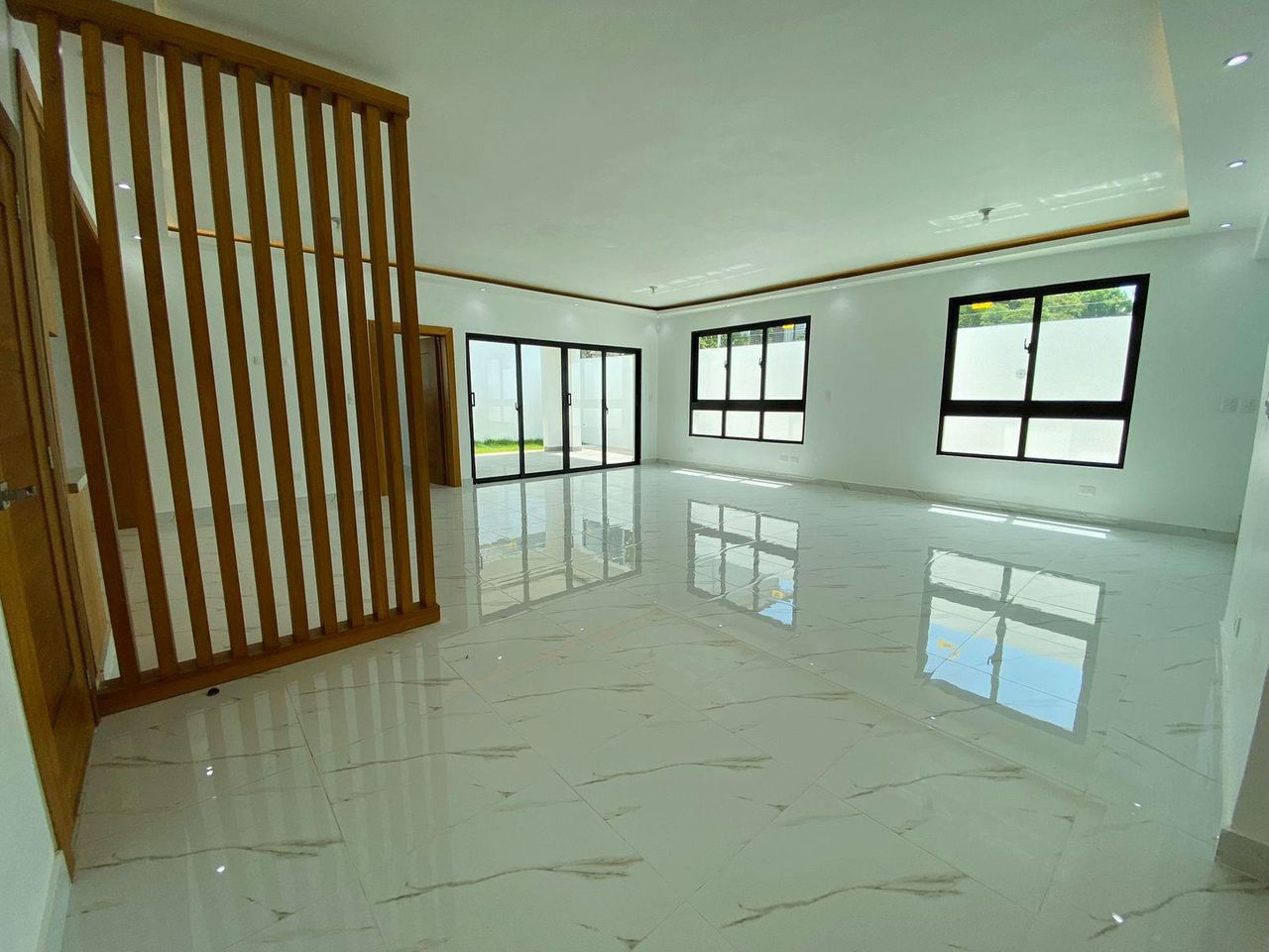 casas - Moderna Casa con Habitación en Planta Baja y 2 Cocinas con Línea Blanca incluida 2