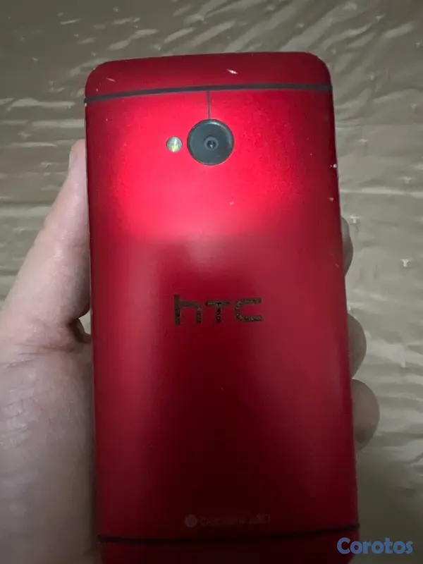celulares y tabletas - HTC One usado 3