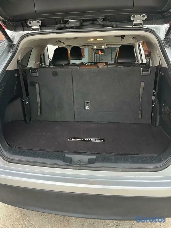 jeepetas y camionetas - Toyota higlander xle 2021 7