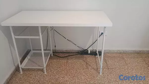 muebles y colchones - Escritorio Personal Como Nuevo 4