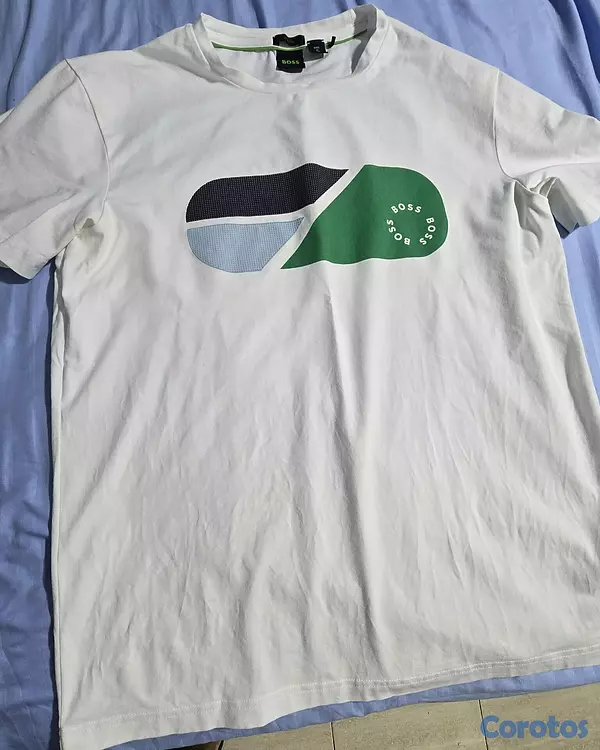 ropa para hombre - **Vendo poloshirts hugo boss size L practicamente  6