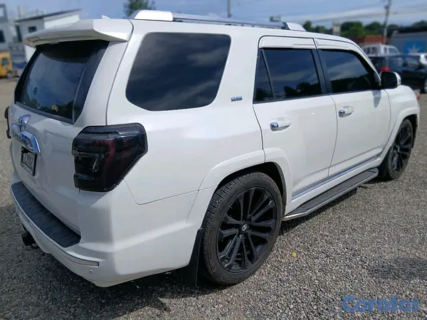 jeepetas y camionetas - 2010 Toyota 4Runner  3