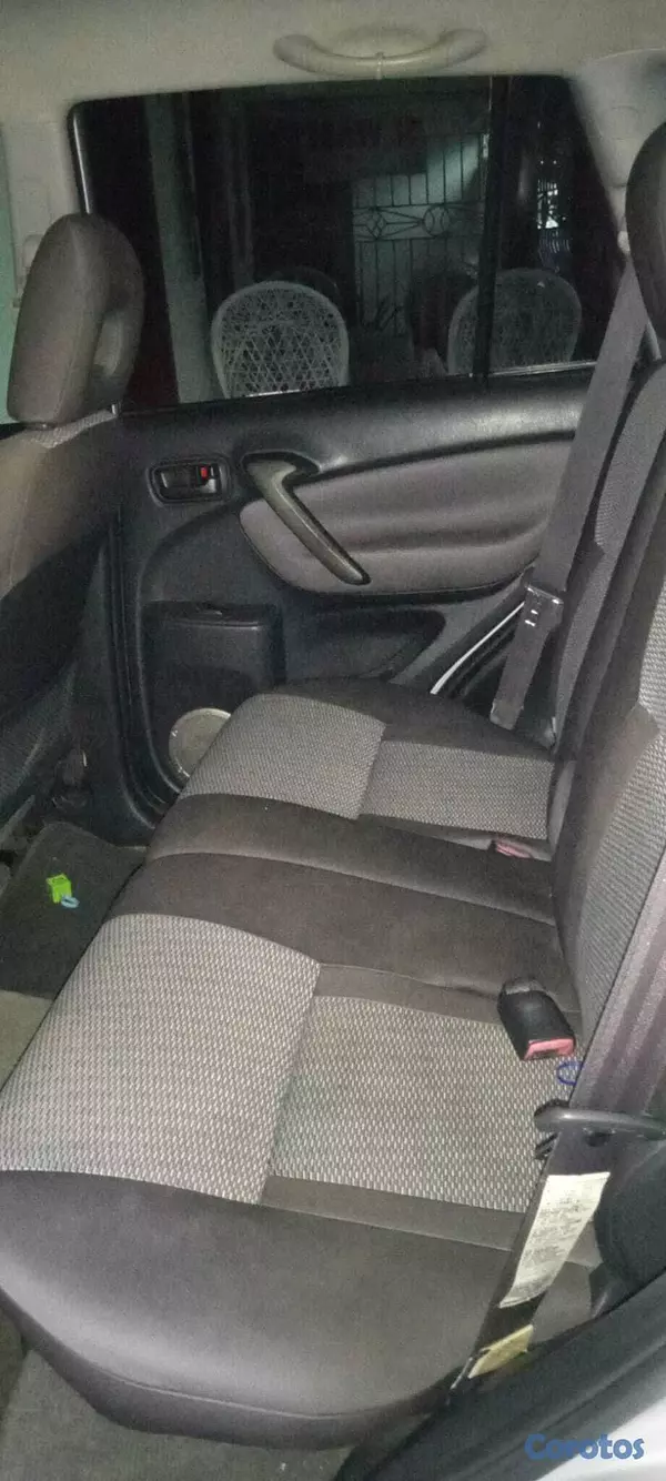 jeepetas y camionetas - Toyota Rav4 2004  5