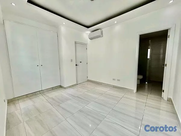 apartamentos - Alquiler de Apartamento en Evaristo Morales con Línea blanca  9