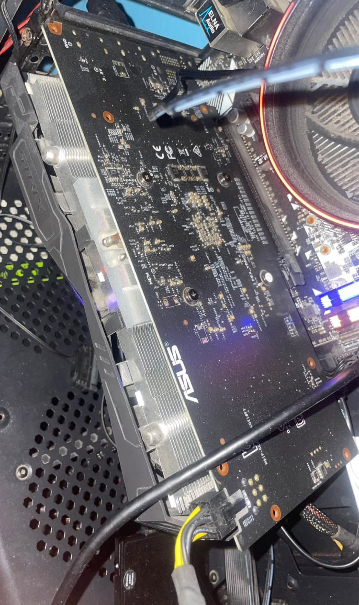 computadoras y laptops - Tarjeta gráfica Asus rog strix
Gtx 1050 ti 4gb 1