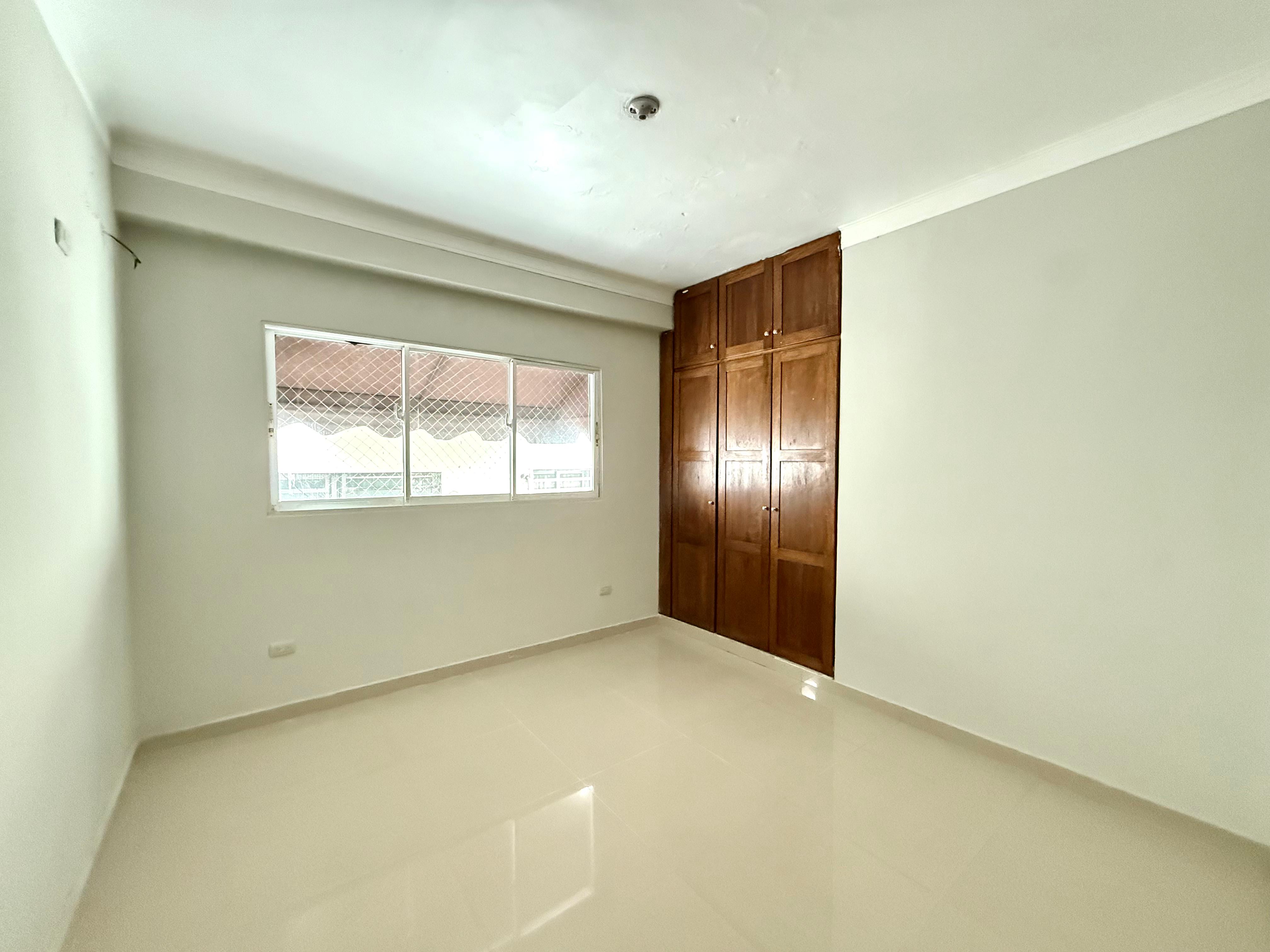 apartamentos - Vendo tercer nivel Miramar dos hab 1.5 baños parqu 6