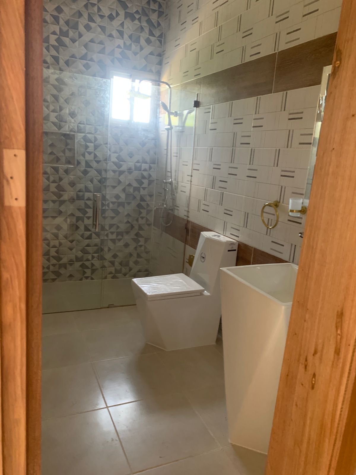 casas - casa lista para mudarse a buen precio en lugar tranquilo y seguro   6