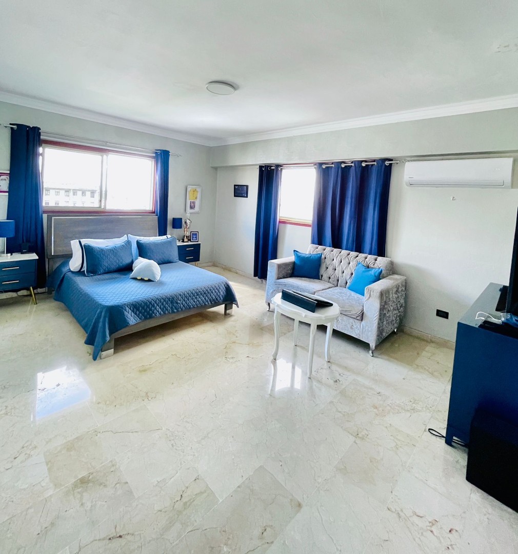 penthouses - VENDO Exclusivo Penthouse De 3 Niveles En Ensanche Naco
*CODIGO: PD118* 3