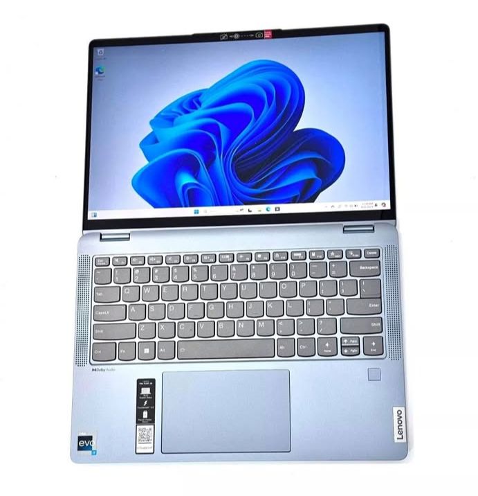 computadoras y laptops - Laptop Lenovo Flex 7 14" 2.2K Touch, Core i7 12th DecaCore, 16GB RAM, 512GB SSD 3