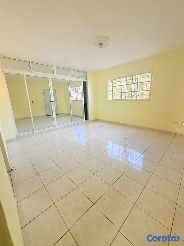 casas - venta de casa con 4 habitaciones en la autopista de san Isidro Santo Domingo 11
