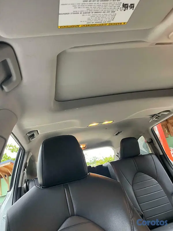 jeepetas y camionetas - Toyota higlander xle 2021 8