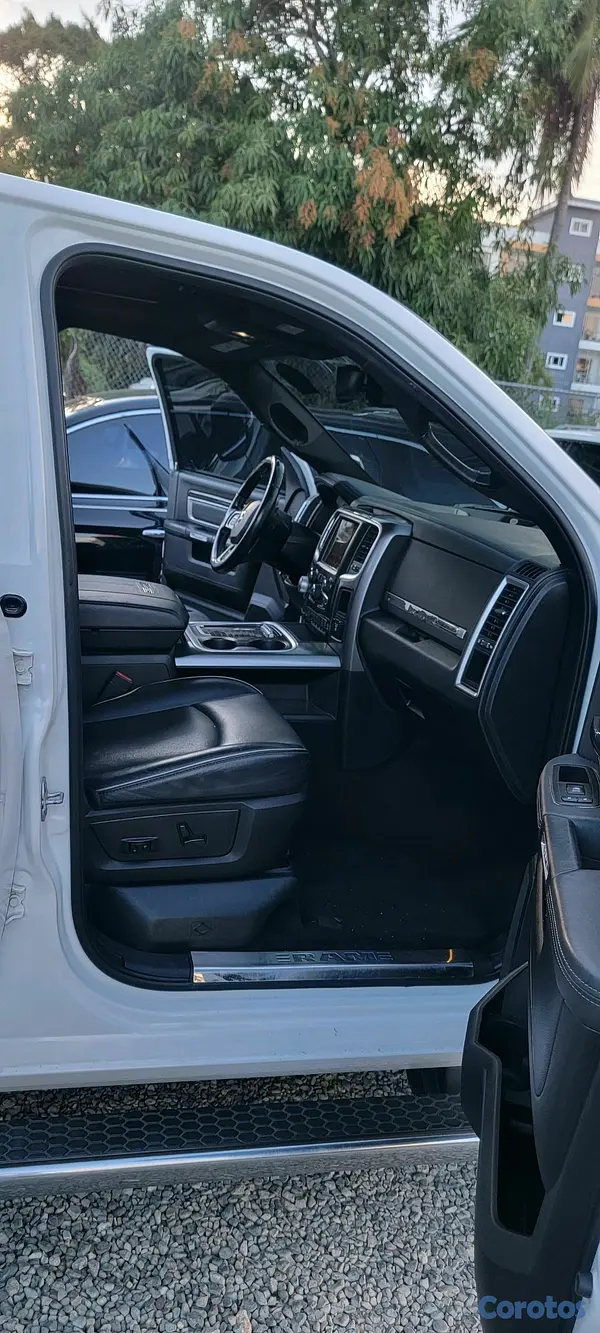 jeepetas y camionetas - DODGE RAM BIGHORS 2016 4