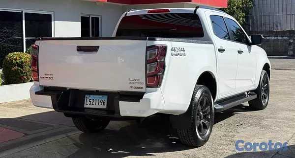 jeepetas y camionetas - ISUZU DMAX LSE 2025 5