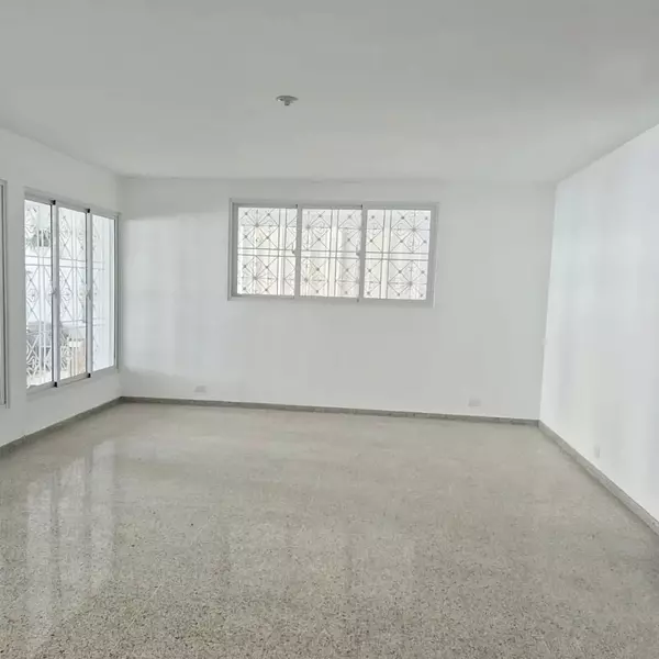 casas - Propiedad comercial centrica en Naco 2