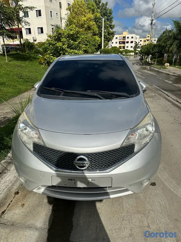 carros - SE VENDE NISSAN NOTE 2017 Nueva 10/10  4