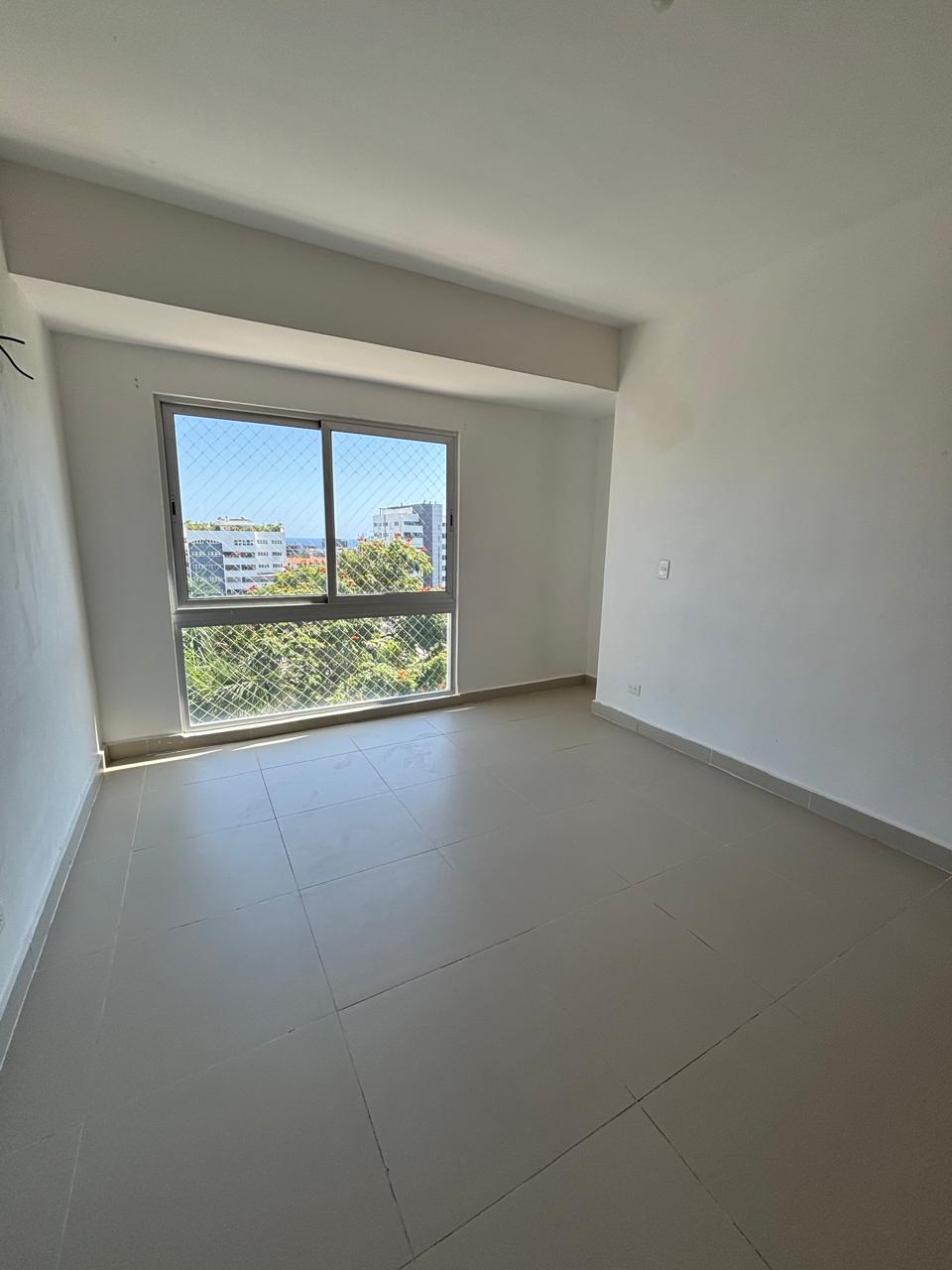 apartamentos - Rento Apartamento sin Amueblar en torre con ascensor y plata full 9