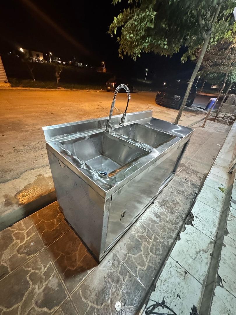 construccion e industrial - Fregadero de dos bocas tipo armario en acero inoxidable cal. 16 1