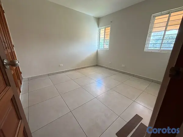 apartamentos - alquiló independencia KLM 9 pis 4 tres habitaciones 2.5 baños dos parqueos  12