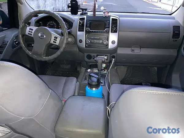 jeepetas y camionetas - Nissan Frontier SV 6