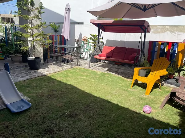 casas - Casa en Colinas del oeste, av. Prolongación 27 de  7