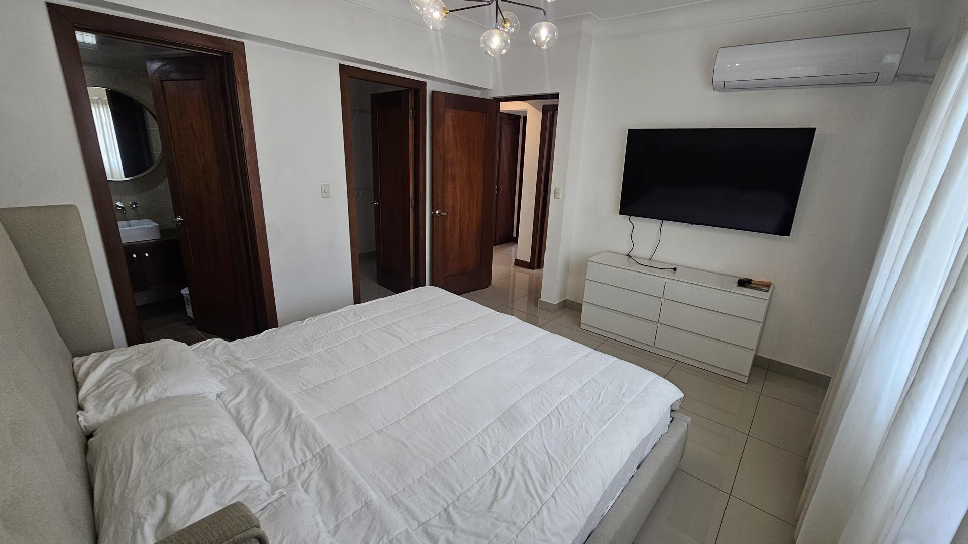 apartamentos - Apartamento en Alquiler Amueblado  en Ensanche PARAÍSO 8