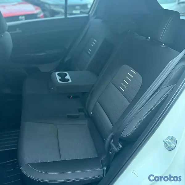 jeepetas y camionetas - KIA SPORTAGE LX 2018 9