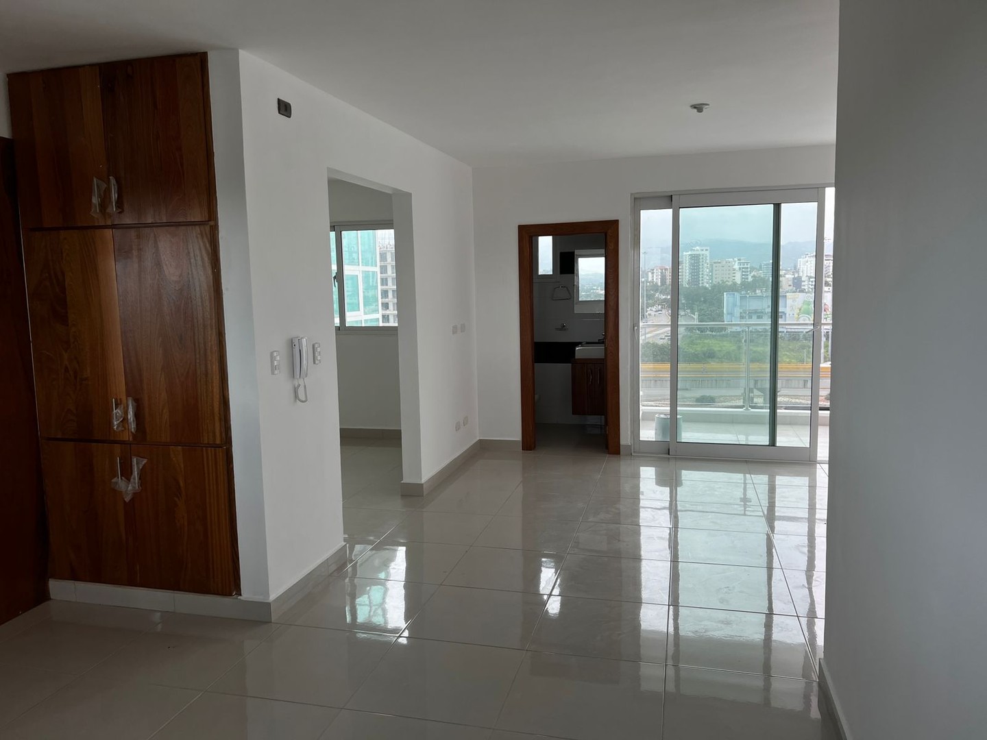 apartamentos - Apartamento 5to Nivel Proximo al Monumento  0