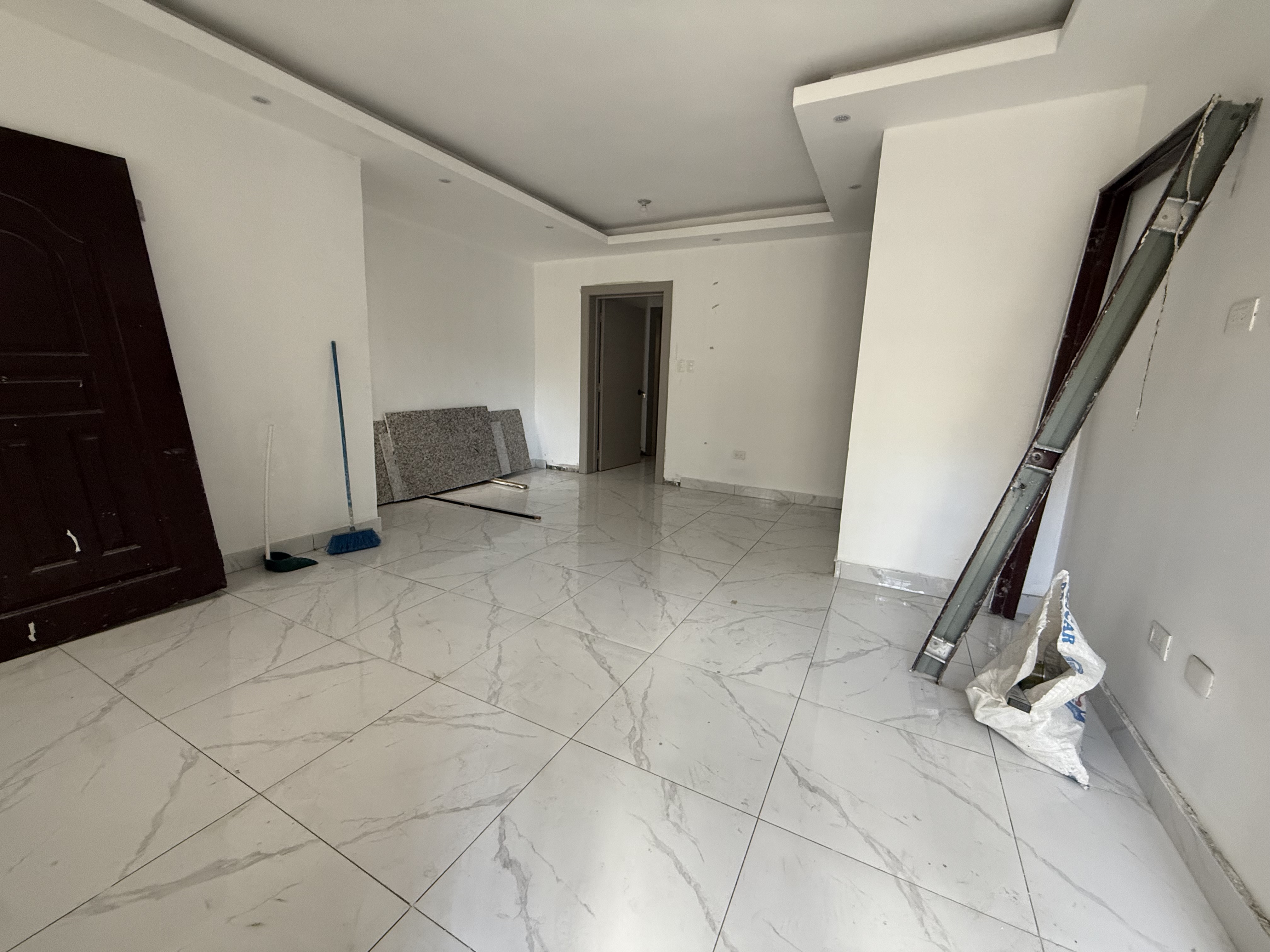 apartamentos - Vendo independencia klm 7 primer nivel 70 mtrs una 5