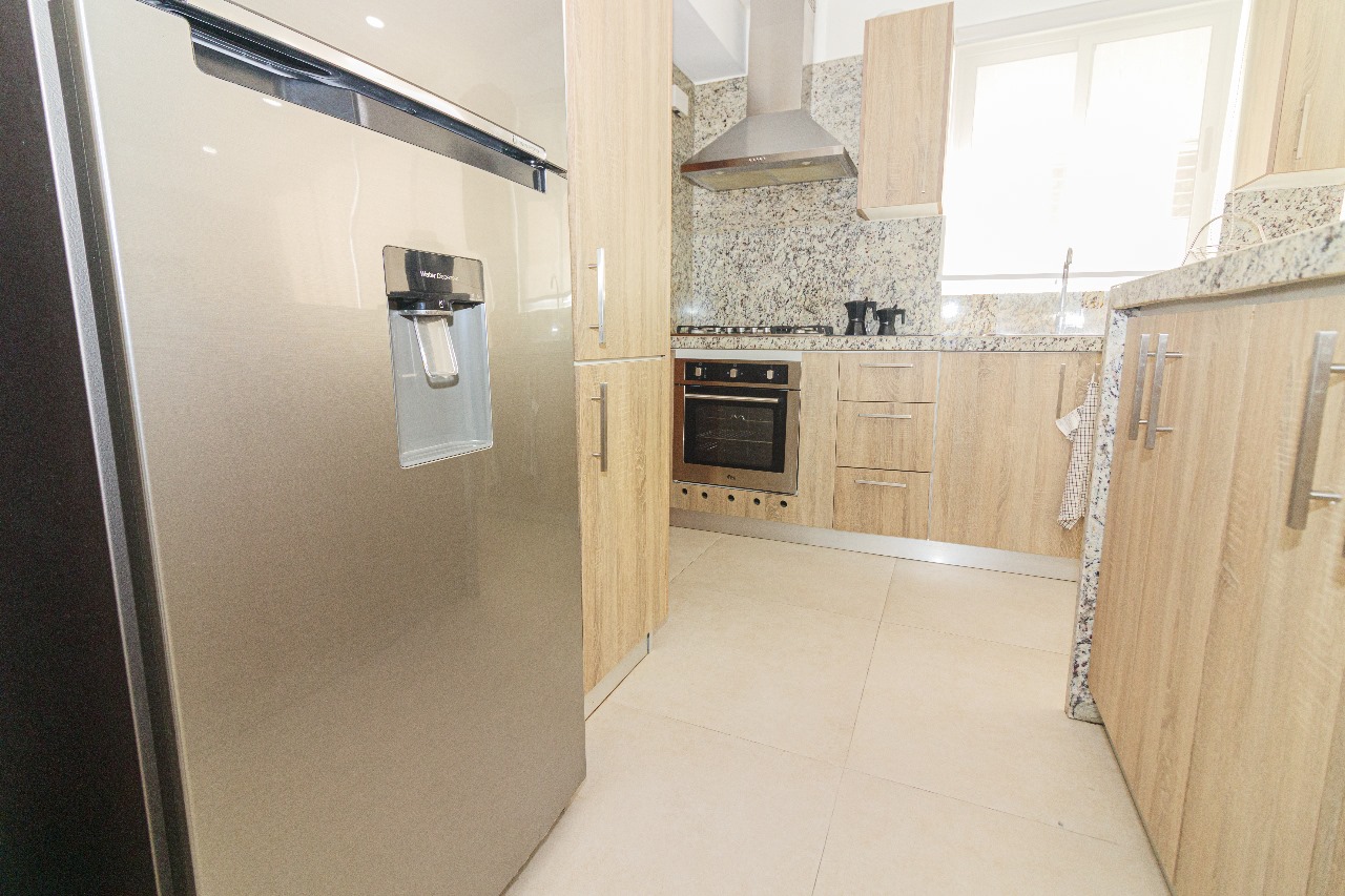 apartamentos - Alquilo apartamento amueblado en Evaristo Morales  1