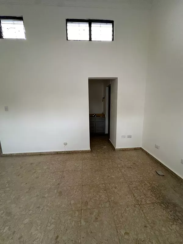 casas - Se Alquila Casa – La Castellana 7