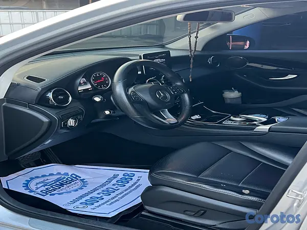 jeepetas y camionetas - Mercedes Benz GLC 250 4Matic 8