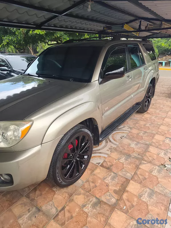 jeepetas y camionetas - Toyota runner  3