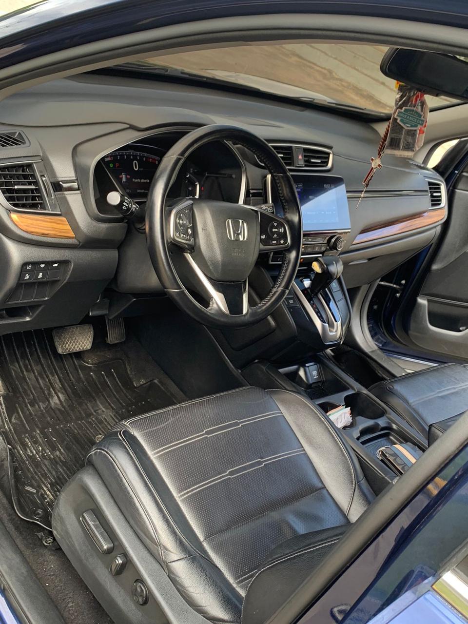 jeepetas y camionetas - Honda crv 2018 touring clean carfax  3