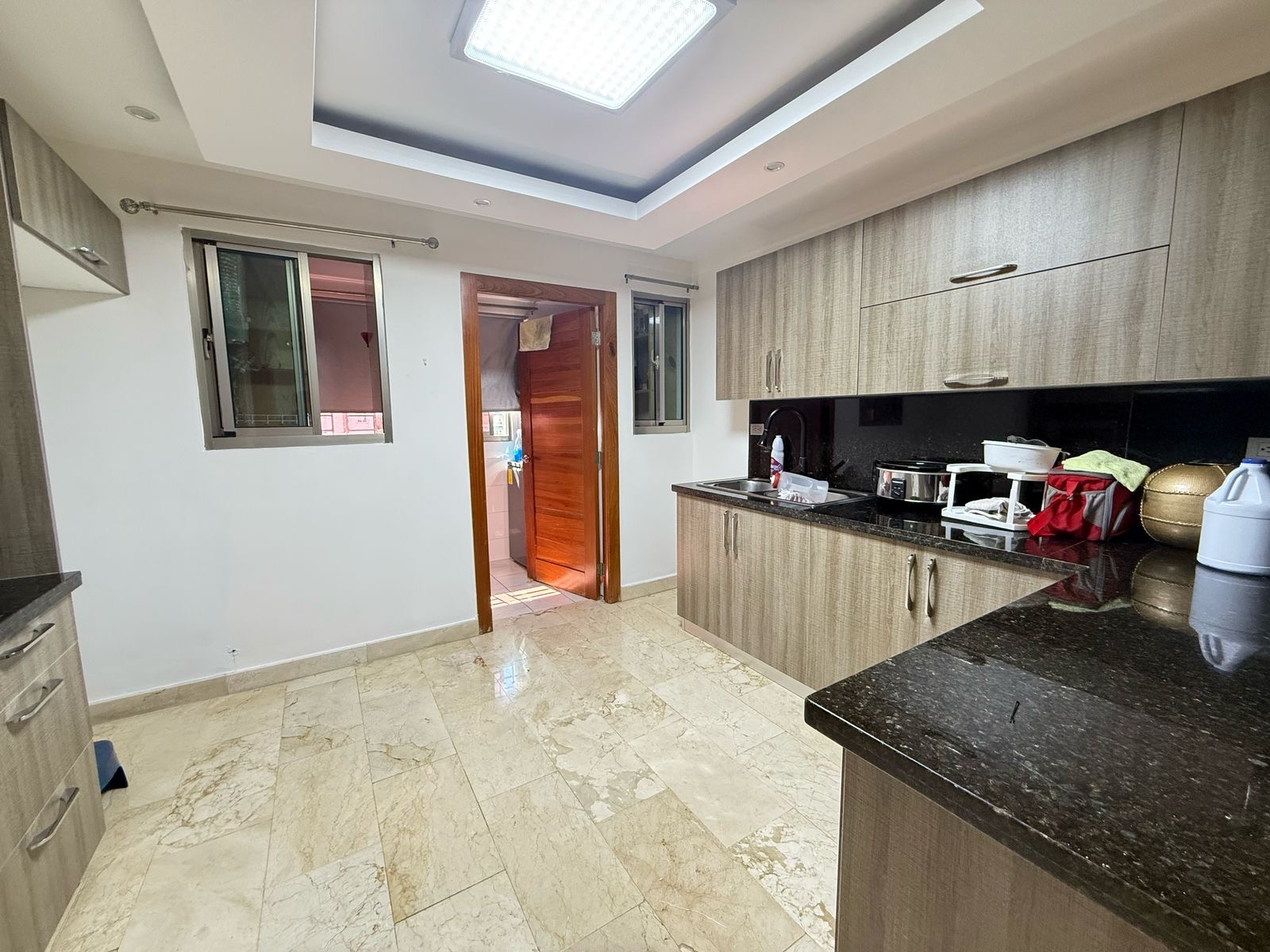 apartamentos - Alquiló renacimiento piso 5 vacío tres hab con su  5