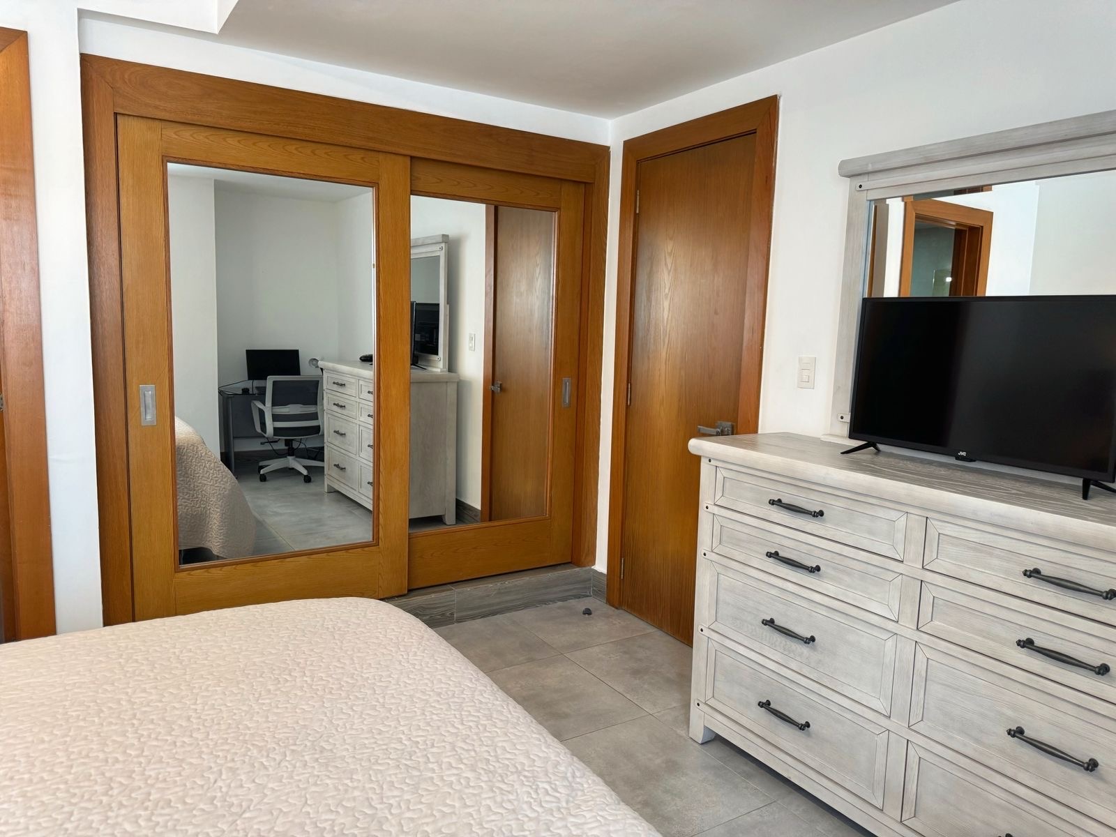 apartamentos - Apartamento amueblado en Piantini 6