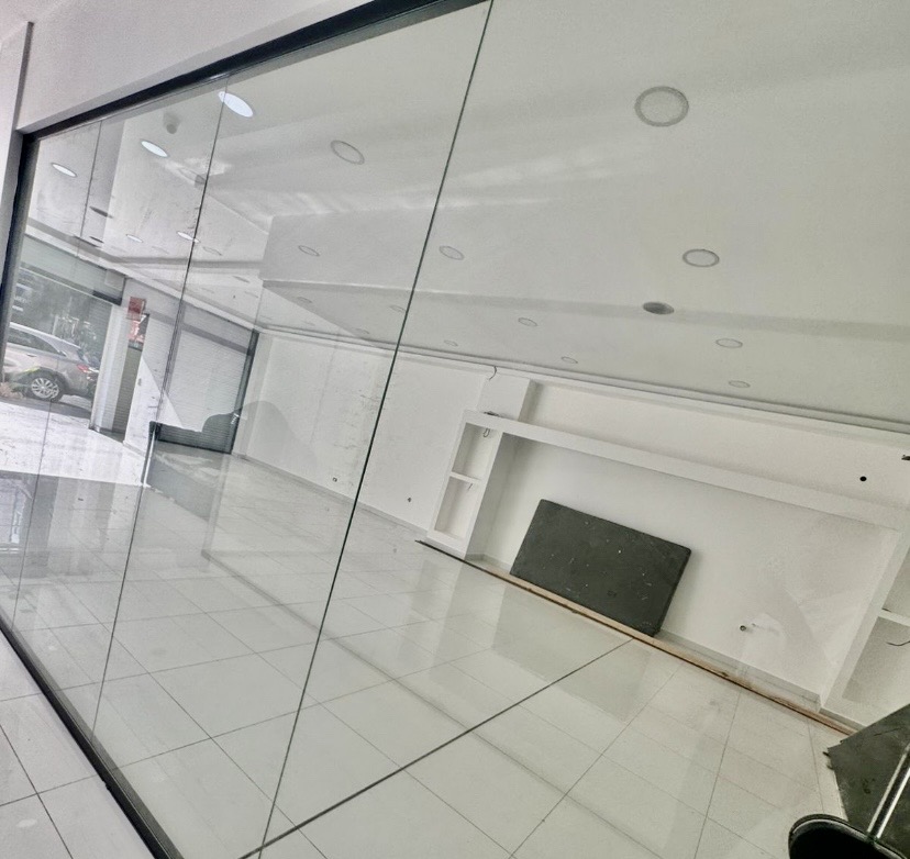 oficinas y locales comerciales - se alquila  1