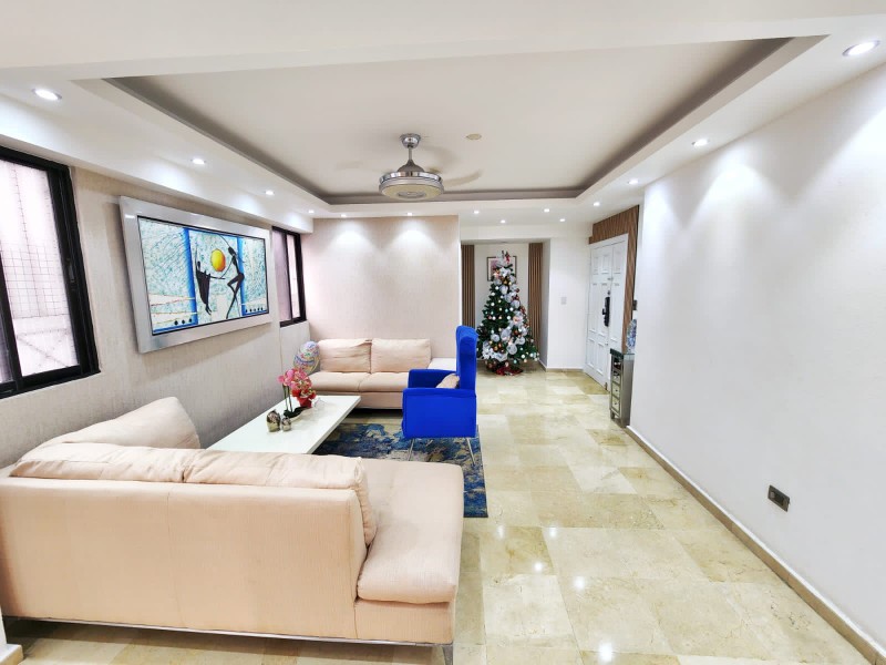 apartamentos - Apartamento en Naco, Con terraza USD$265,000

- 227mt2 de apartamento 
- 5to pis 0