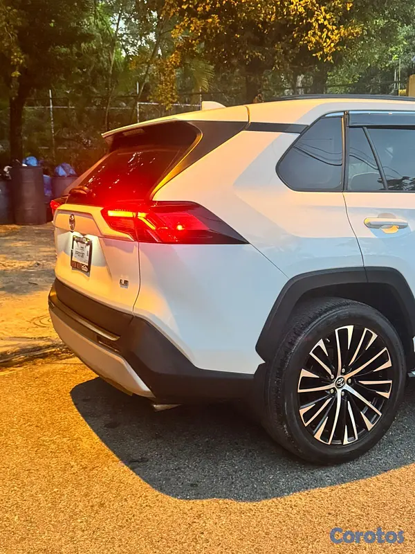 otros vehiculos - Toyota Rav4 Le Plus 2021 2